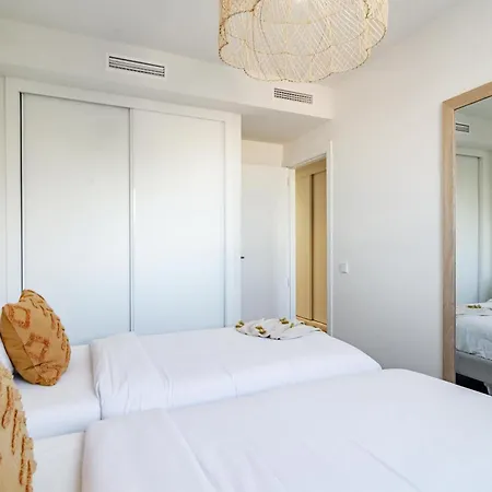 Inf12a- Close To And Old Town * Estepona