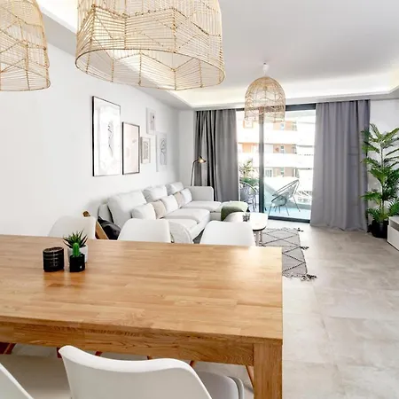 Inf12a- Close To And Old Town * Estepona