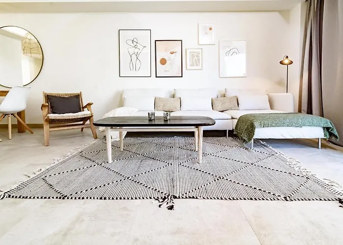 Inf1.2a- Close To And Old Town 公寓 *