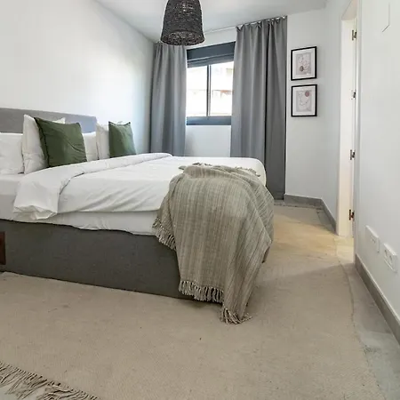 Inf1.2a- Close To And Old Town Apartment *