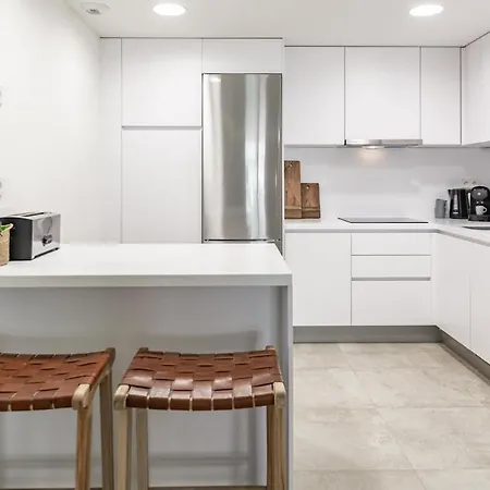 Inf1.2a- Close To And Old Town Apartment *