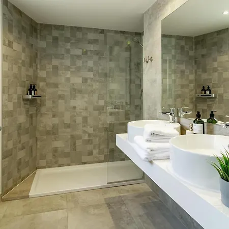 Inf12a- Close To And Old Town